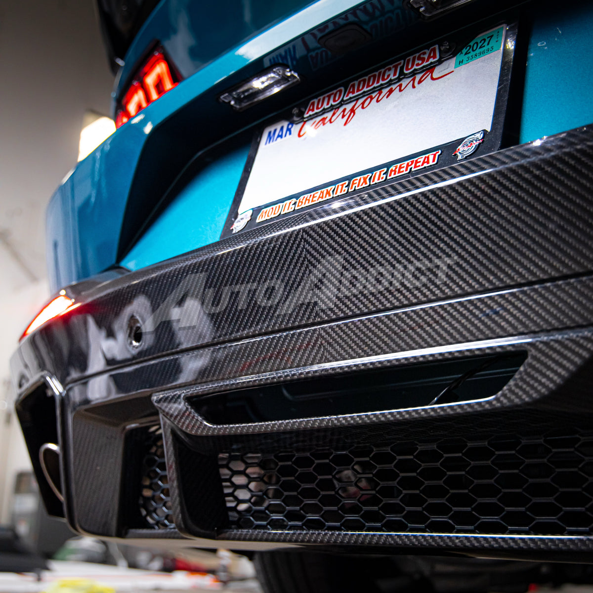 2024–2026 Mustang S650 Heritage SC™ V-Shaped Dry Gloss Carbon Fiber Rear Diffuser Rectangular-Exit Quad Tips