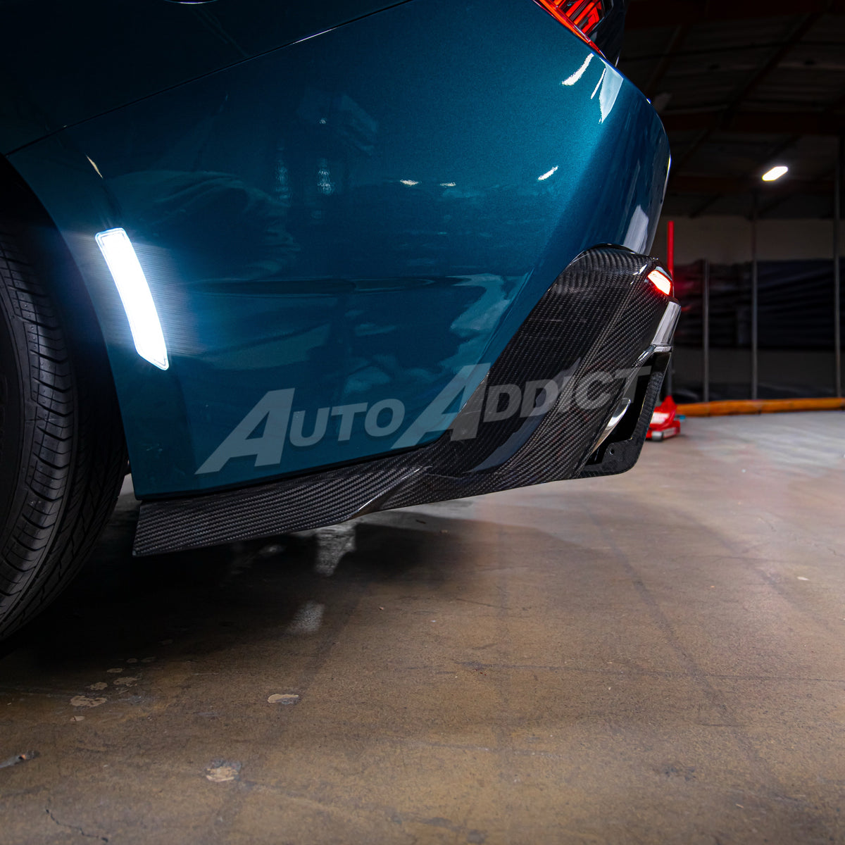 2024–2026 Mustang S650 Heritage SC™ V-Shaped Dry Gloss Carbon Fiber Rear Diffuser Rectangular-Exit Quad Tips