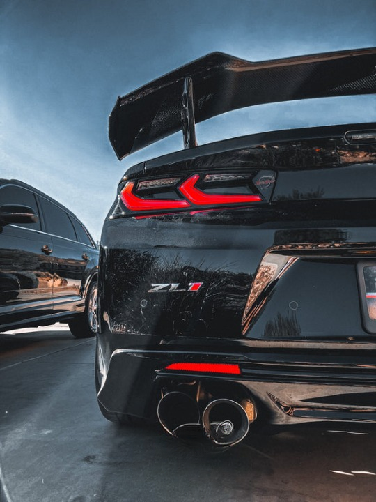 2016-2018 CHEVY CAMARO UMBRA LED TAILLIGHTS GLOSS BLACK/SMOKE LENS